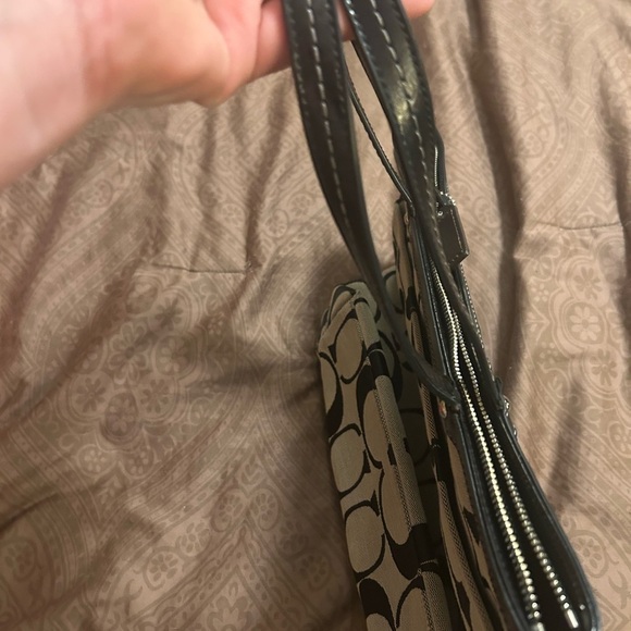 Coach shoulder bag - Picture 4 of 11